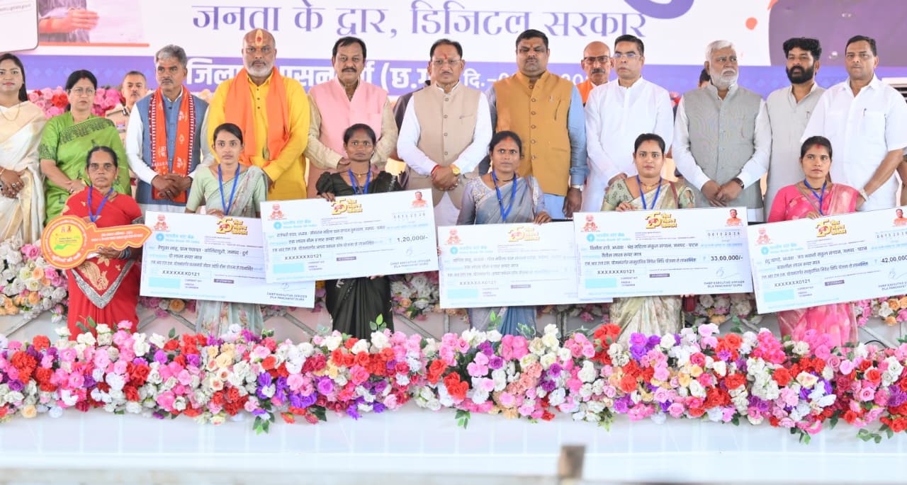 मातृशक्ति के सम्मान और स्वावलंबन का मजबूत आधार बनी महतारी वंदन योजना: मुख्यमंत्री श्री साय