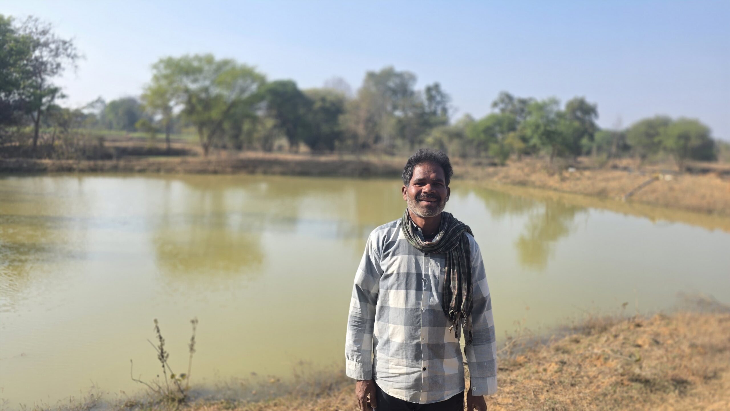 डबरी में मछली पालन से मिला अतिरिक्त आजीविका का साधन, जल संरक्षण से खेती-किसानी को मिला नया संबल