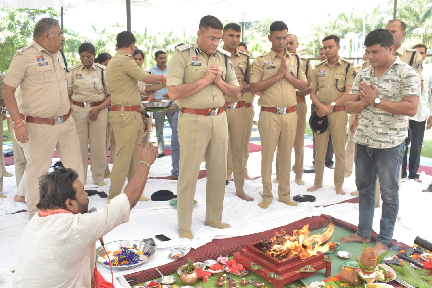 Durg-Police-Ne-Vijay-Dashmi-U